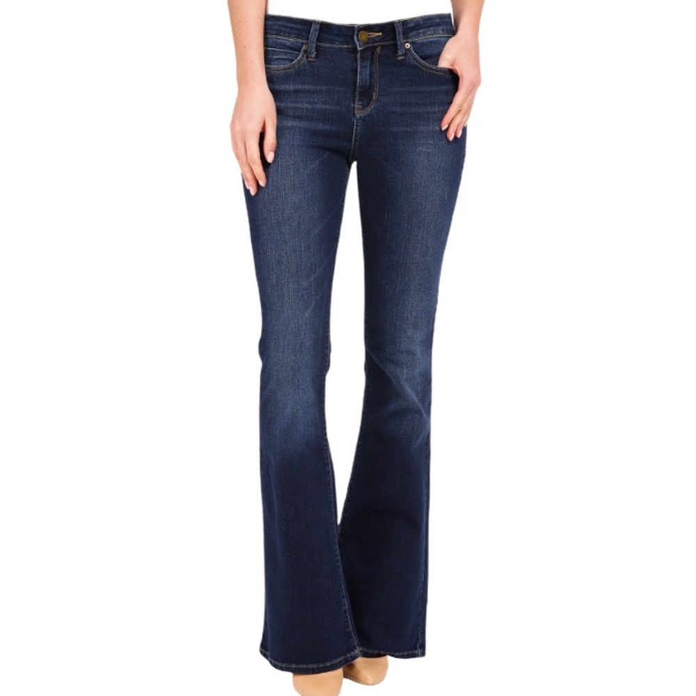 Calvin Klein Jeans Women’s Flare Jeans Size 6